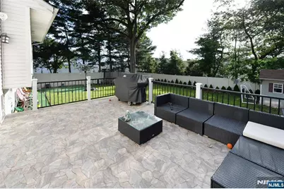 154 Middlesex Avenue, Paramus, NJ 07652 - Photo 26