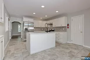 48 Momar Dr, Bergenfield, NJ 07621 - Photo 14