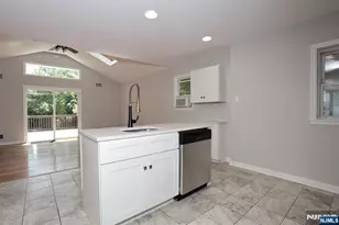48 Momar Dr, Bergenfield, NJ 07621 - Photo 12