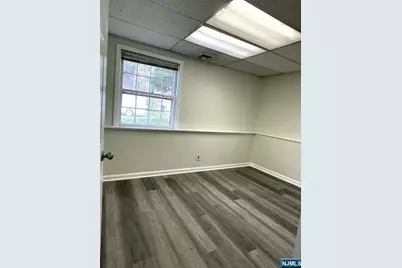 961 Teaneck Road, Teaneck Township, NJ 07666 - Photo 12