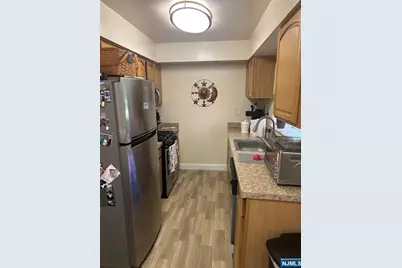 280-320 Oak Street 280A #280A, Ridgewood, NJ 07450 - Photo 2