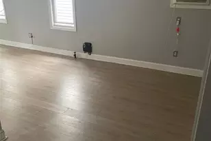 20 E 31st St, Bayonne, NJ 07002 - Photo 4
