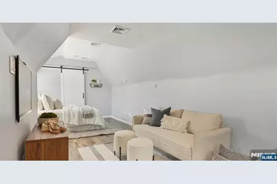 206 Lakeview Avenue, Leonia, NJ 07605 - Photo 22