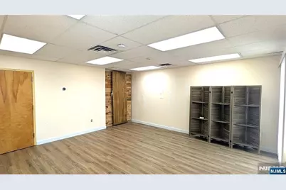 181 Paterson Avenue 261 #261, Wallington, NJ 07057 - Photo 2