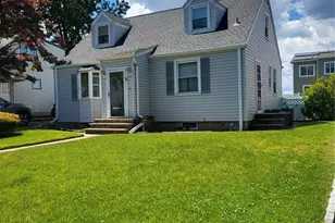 21 Woodland Dr, Hasbrouck Heights, NJ 07604 - Photo 2