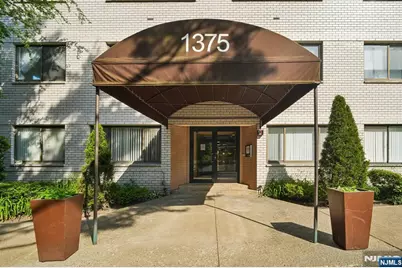 1375 River Road 1A #1A, Edgewater, NJ 07020 - Photo 2
