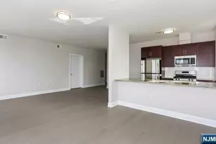 555 10th Street 102, Palisades Park, NJ 07650 - Photo 2