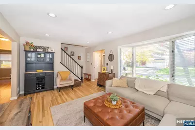 112 Lafayette Avenue, Washington Township, NJ 07676 - Photo 4