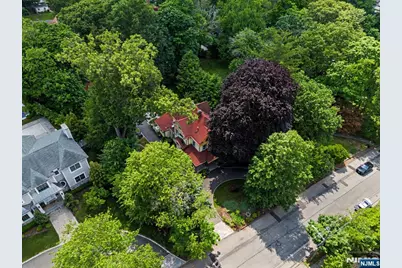76 Hillside Avenue, Tenafly, NJ 07670 - Photo 48