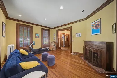 76 Hillside Avenue, Tenafly, NJ 07670 - Photo 10