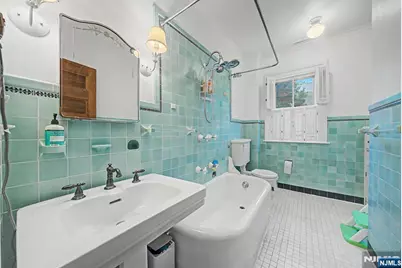 76 Hillside Avenue, Tenafly, NJ 07670 - Photo 28