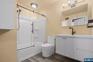 1433 Teresa Dr, Fort Lee, NJ 07024 - Photo 10