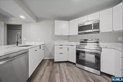 1433 Teresa Drive, Fort Lee, NJ 07024 - Photo 2
