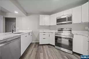 1433 Teresa Dr, Fort Lee, NJ 07024 - Photo 2
