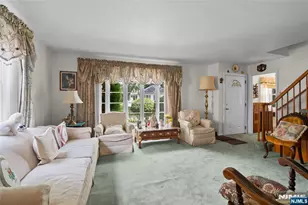 262 Linden Pl, New Milford, NJ 07646 - Photo 4