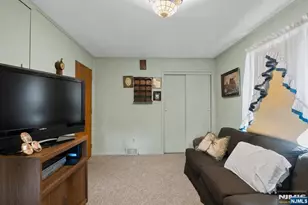 262 Linden Pl, New Milford, NJ 07646 - Photo 18