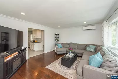 18 Sweetwood Drive, Cedar Grove, NJ 07009 - Photo 4