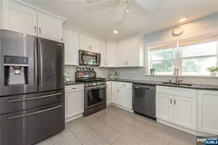 18 Sweetwood Dr, Cedar Grove, NJ 07009 - Photo 6