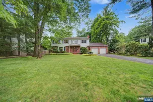 10 Marcotte Ln, Tenafly, NJ 07670 - Photo 2