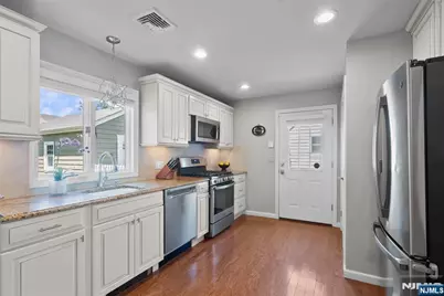95 Edison Street, Wyckoff Township, NJ 07481 - Photo 14