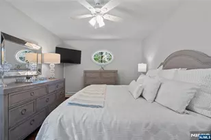 95 Edison St, Wyckoff Township, NJ 07481 - Photo 20