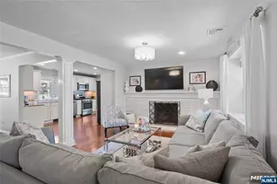 95 Edison St, Wyckoff Township, NJ 07481 - Photo 2