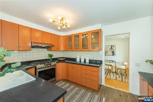 132 Haddon Pl, Montclair, NJ 07043 - Photo 18