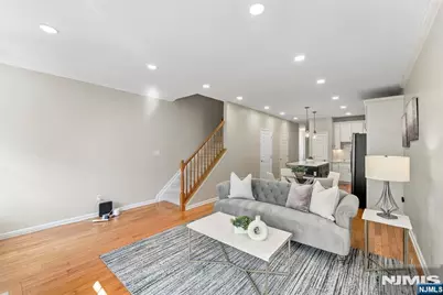 425 Manchester Drive, Nutley, NJ 07110 - Photo 20