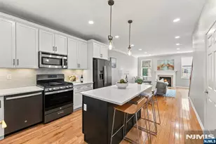 425 Manchester Dr, Nutley, NJ 07110 - Photo 10