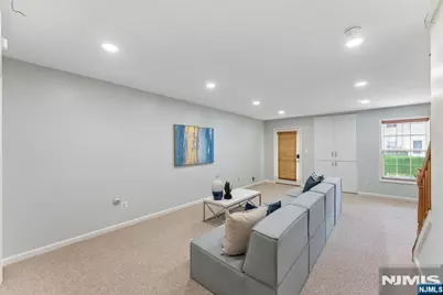 425 Manchester Drive, Nutley, NJ 07110 - Photo 40