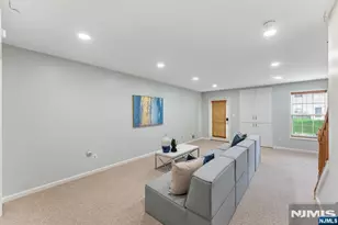 425 Manchester Dr, Nutley, NJ 07110 - Photo 40