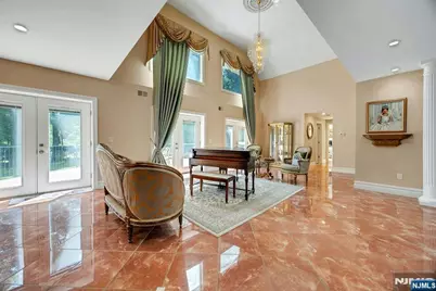 252 Mabel Place, Franklin Lakes, NJ 07417 - Photo 8