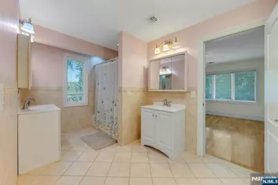 252 Mabel Place, Franklin Lakes, NJ 07417 - Photo 36