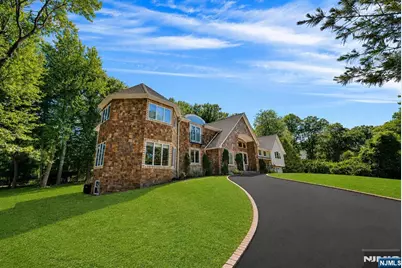 252 Mabel Place, Franklin Lakes, NJ 07417 - Photo 1