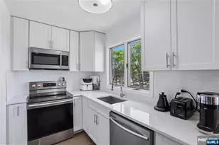 1315 15th St, Fort Lee, NJ 07024 - Photo 10