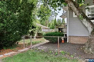 21 Haring St, Bergenfield, NJ 07621 - Photo 28