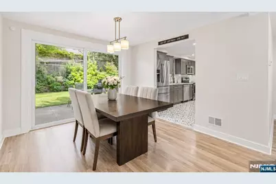 111 E Prospect Street, Waldwick, NJ 07463 - Photo 4