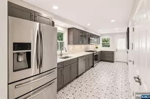 111 E Prospect St, Waldwick, NJ 07463 - Photo 8