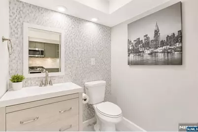 111 E Prospect Street, Waldwick, NJ 07463 - Photo 20