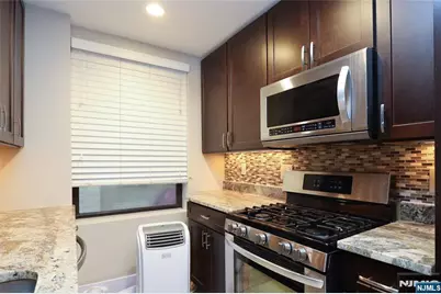 883 Boulevard East 1C #1C, Weehawken, NJ 07086 - Photo 8