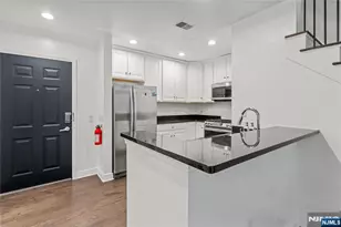 7400 River Road 442, North Bergen, NJ 07047 - Photo 2