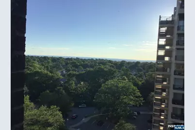 1 Horizon 1219 #1219, Fort Lee, NJ 07024 - Photo 6