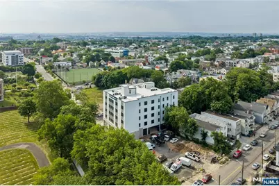 448 - 452 Orange Avenue 402 #402, Newark, NJ 07103 - Photo 18