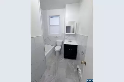 329 Broad Avenue 2Fl #2FL, Leonia, NJ 07605 - Photo 4