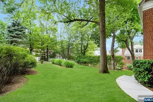 185 E Palisade Ave D11B, Englewood, NJ 07631 - Photo 14