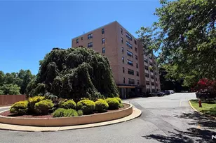 2348 Linwood Ave 6O, Fort Lee, NJ 07024 - Photo 1
