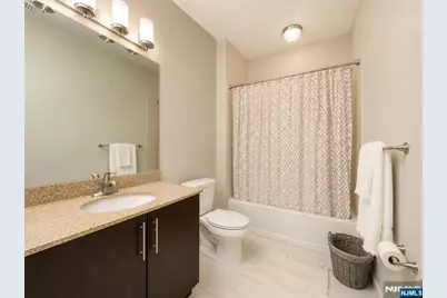 1123 Riverview Avenue 123 #123, Englewood, NJ 07631 - Photo 16