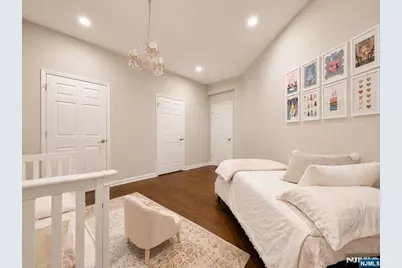 1123 Riverview Avenue 123 #123, Englewood, NJ 07631 - Photo 14