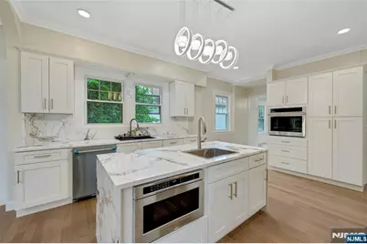 241 Summit, Hackensack, NJ 07601 - Photo 14