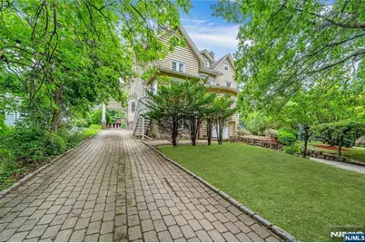 241 Summit, Hackensack, NJ 07601 - Photo 44